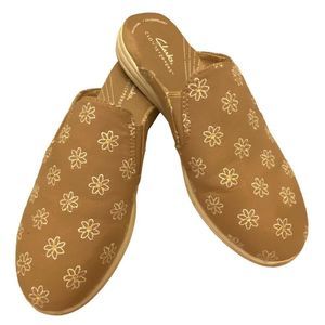 Clarks Cloudsteppers Breeze Shore Taupe/ Floral Slip Ons Size 9